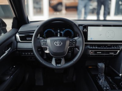 Toyota Camry, 2026