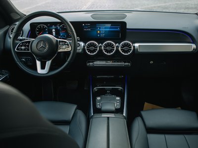 Mercedes-Benz GLB 250, 2022