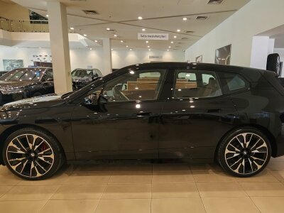 BMW iX xDrive45, 2025