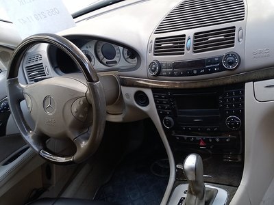 Mercedes-Benz E 200, 2002