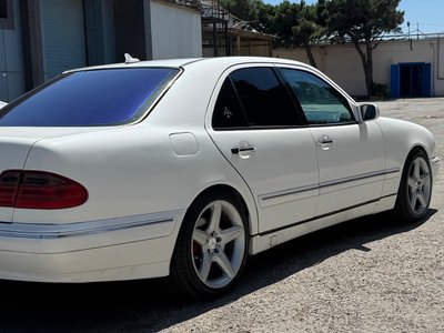 Mercedes-Benz E 320, 2001