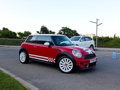Mini Cooper, 2011