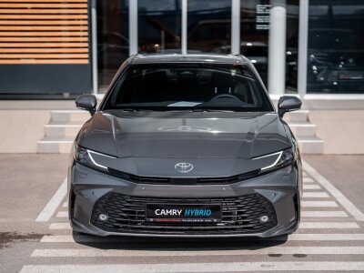 Toyota Camry, 2026