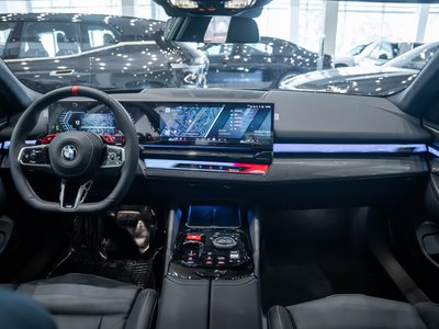 BMW M5, 2025
