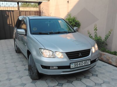 Mitsubishi Airtrek, 2001
