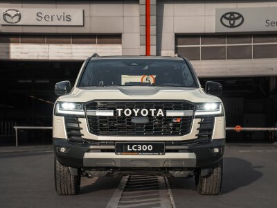 Toyota Land Cruiser, 2026