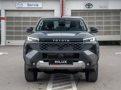 Toyota Hilux, 2025