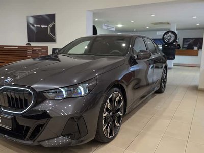 BMW 530e, 2025