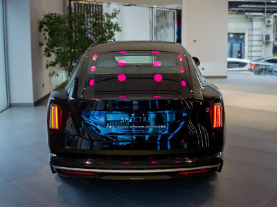 Rolls-Royce Spectre, 2024