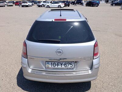 Opel Astra, 2009