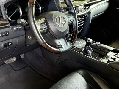 Lexus LX 570, 2017