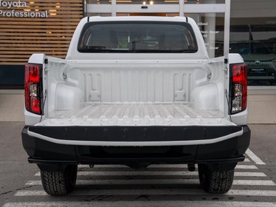 Toyota Hilux, 2025