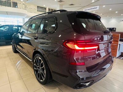 BMW X7, 2025