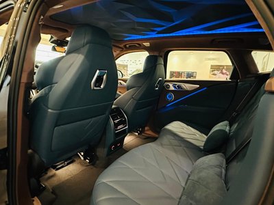 BMW XM, 2025