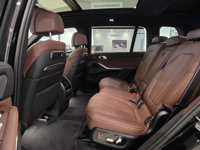 BMW X7, 2025