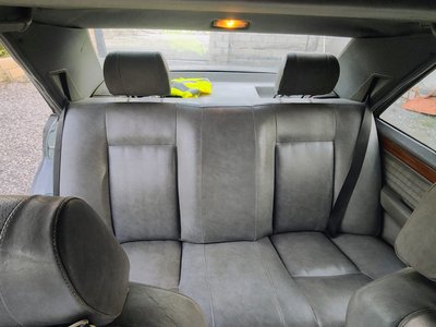 Mercedes-Benz E 200, 1992