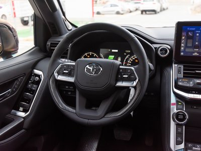 Toyota Land Cruiser, 2026