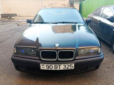 BMW 325, 1994