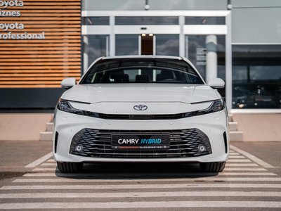 Toyota Camry, 2026