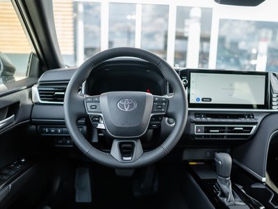 Toyota Camry, 2026