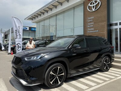 Toyota Crown Kluger, 2023