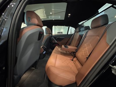 BMW 530e, 2025