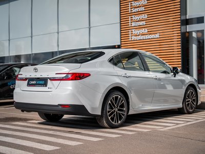 Toyota Camry, 2026