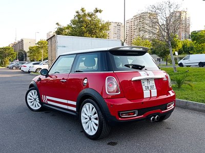 Mini Cooper, 2011