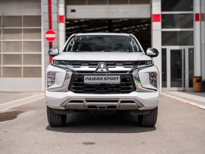 Mitsubishi Pajero Sport, 2025