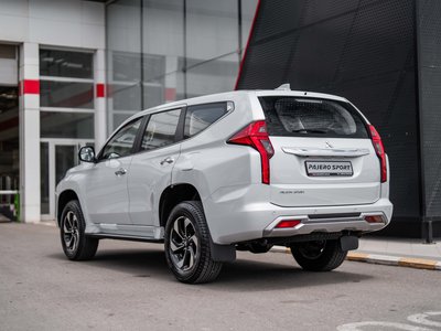 Mitsubishi Pajero Sport, 2025