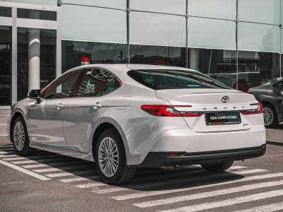 Toyota Camry, 2026