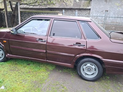 Lada (VAZ) 2115, 2001