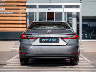 Toyota Camry, 2026