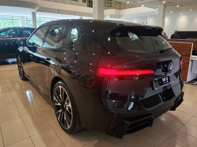 BMW iX xDrive45, 2025