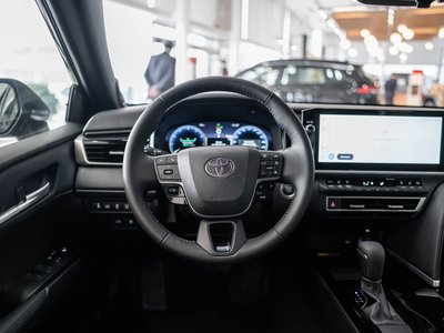 Toyota Camry, 2026