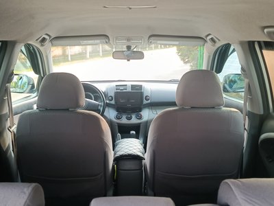 Toyota RAV4, 2006