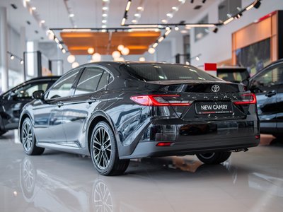 Toyota Camry, 2026
