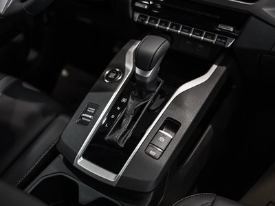 Mitsubishi Outlander Sport, 2025