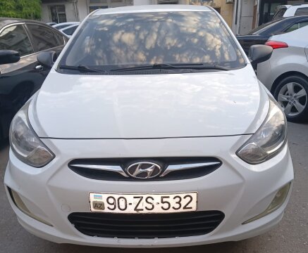 Hyundai Accent, 2011