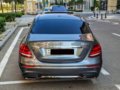Mercedes-Benz E 300, 2017