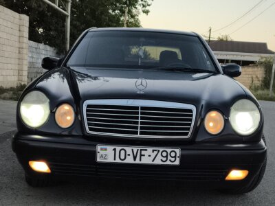 Mercedes-Benz E 200, 1995