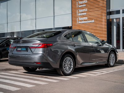 Toyota Camry, 2026