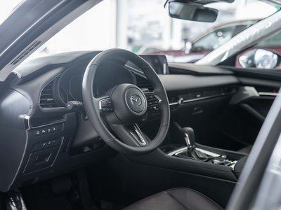 Mazda 3, 2025