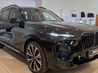 BMW X7, 2025