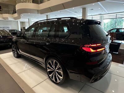 BMW X7, 2025