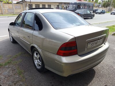 Opel Vectra, 1997