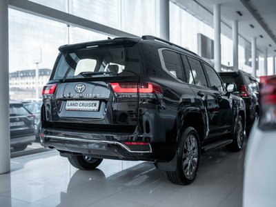 Toyota Land Cruiser, 2026