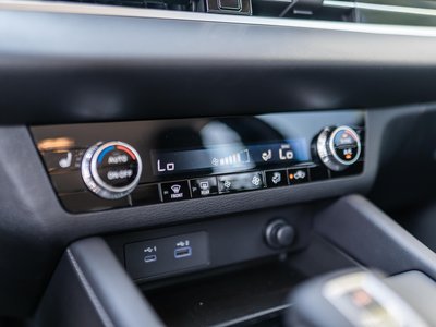 Mitsubishi Outlander, 2025