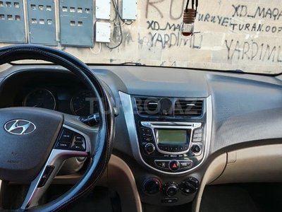 Hyundai Accent, 2013