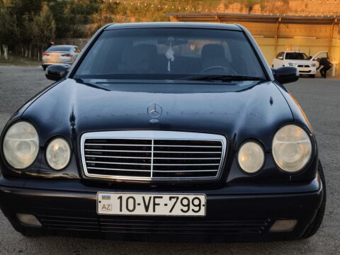 Mercedes-Benz E 200, 1995
